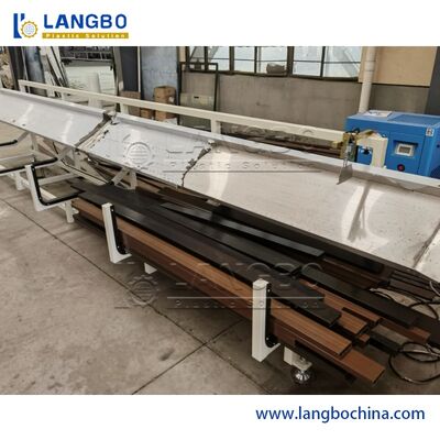 สายการผลิต Extrusion Line PVC / WPC การออกแบบสกรูคู่ของ