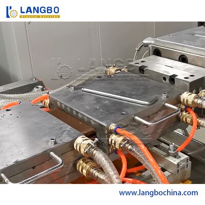 สายการผลิต Extrusion Line PVC / WPC การออกแบบสกรูคู่ของ