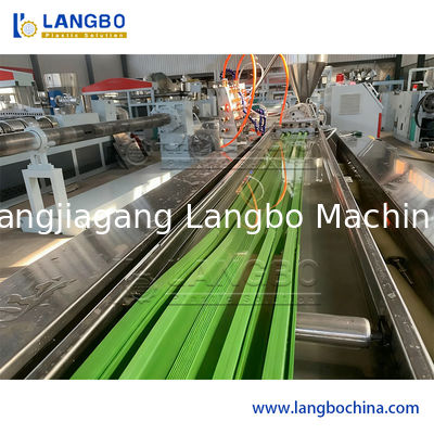 เครื่องจักรสำหรับผลิตแผ่น Waterstop UPVC Waterbar ที่รวดเร็วและมีประสิทธิภาพ