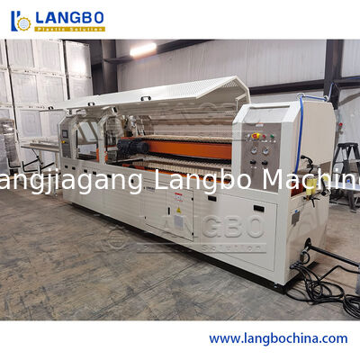 เครื่องทําโปรไฟล์การป้องกันสายเคเบิล PVC Trunk Extrusion Line