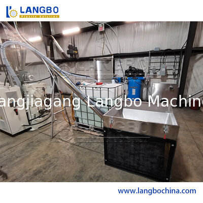 55/110 โคนิค Twin Screw Extruder PVC Profile Extrusion Line สําหรับ 1180 มิลลิเมตร คาเบิ้ลทรูม ด้วยพลังงานมอเตอร์ 22KW