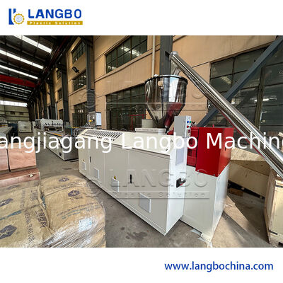 สายการผลิตการอัดขึ้นรูปโปรไฟล์ PVC PP PE Wood Plastic WPC, แผงผนัง, พื้นระเบียง และกรอบประตูหน้าต่าง
