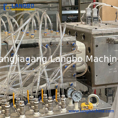 สายการผลิตพลาสติก Extruder PC/PVC/PP/PE/ABS/PMMA Pipe/Profile Extrusion