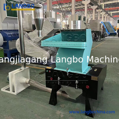 อุตสาหกรรมขยะสัตว์เลี้ยง กระป๋อง Shredder เครื่องพลาสติกกระป๋อง Crusher สายการผลิต