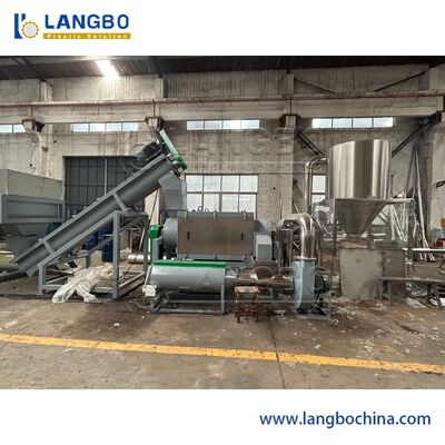 สายการรีไซเคิล PET ความจุ 300-5000 กก./ชม. ขนาดเกล็ด 14 มม. แรงดันไฟฟ้า 380V สำหรับการรีไซเคิลขวด PET