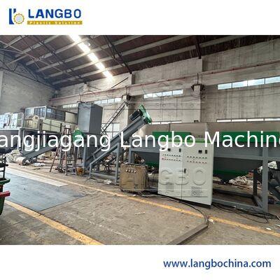 เครื่องอัดเม็ดฟิล์มพลาสติกเปียก / PE PP ถุงเปียก Granulating Line