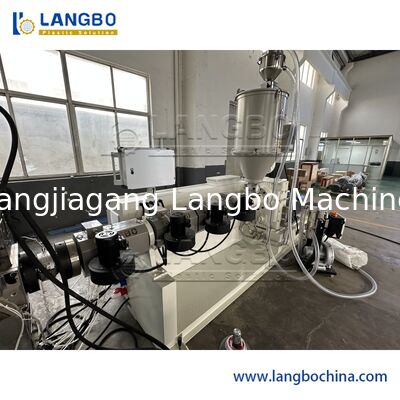 บรรทัดการอัดรีดท่อพลาสติกอัตโนมัติ CE เต็มรูปแบบสำหรับท่อ PPR เย็น / น้ำร้อน