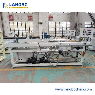 การควบคุมเครื่องคอมพิวเตอร์พีวีซีท่อ Extrusion Line, Twin Screw เครื่อง Pvc Tube Making Machine