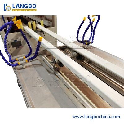 เครื่องเจาะช่องสายไฟ PVC เครื่องเจาะกระดานสายไฟ PVC