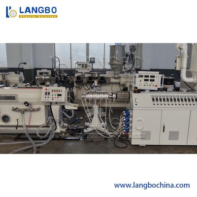 เครื่องรีดท่อ PE แม่พิมพ์ปรับแต่งได้ ลดความล้มเหลวของอุปกรณ์