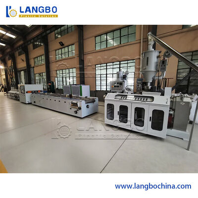 เครื่องทำพื้น WPC | การควบคุมการเย็นเพื่อลดการบิดงอของแผ่น