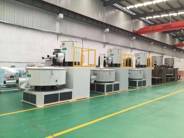 PLC หน้าจอสัมผัสควบคุมเครื่องผสมพลาสติกสำหรับการผลิตท่อ PVC / โปรไฟล์
