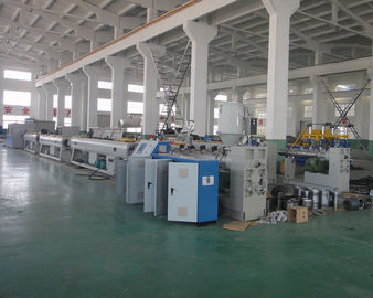 เครื่องอัดขึ้นรูปท่อ Ppr Solid Wall อัตโนมัติพร้อมรับประกัน 2 ปี