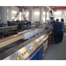 สายการอัดรีดโปรไฟล์หน้าต่าง Pvc แรงดันไฟฟ้าที่กำหนดเองซีเมนส์ชิ้นส่วนไฟฟ้าหลัก