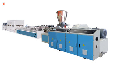 3 - 25mm ความหนาของเครื่องผลิตเครื่อง 110kw Power PVC Making Machine