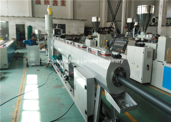 CPVC Pvc Pipe Extruder 75 - 250 มม. สายการผลิตท่อพลาสติก